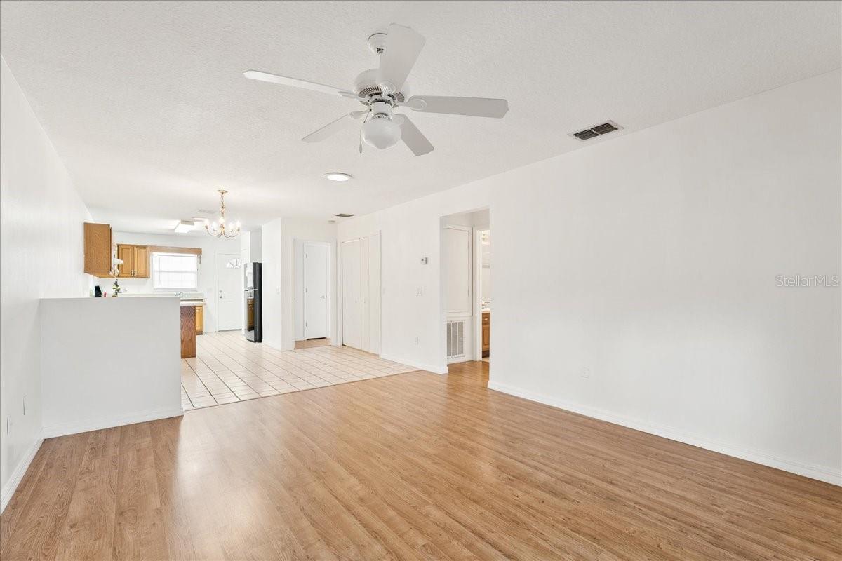 BROWNSTONE COMMONS - Residential