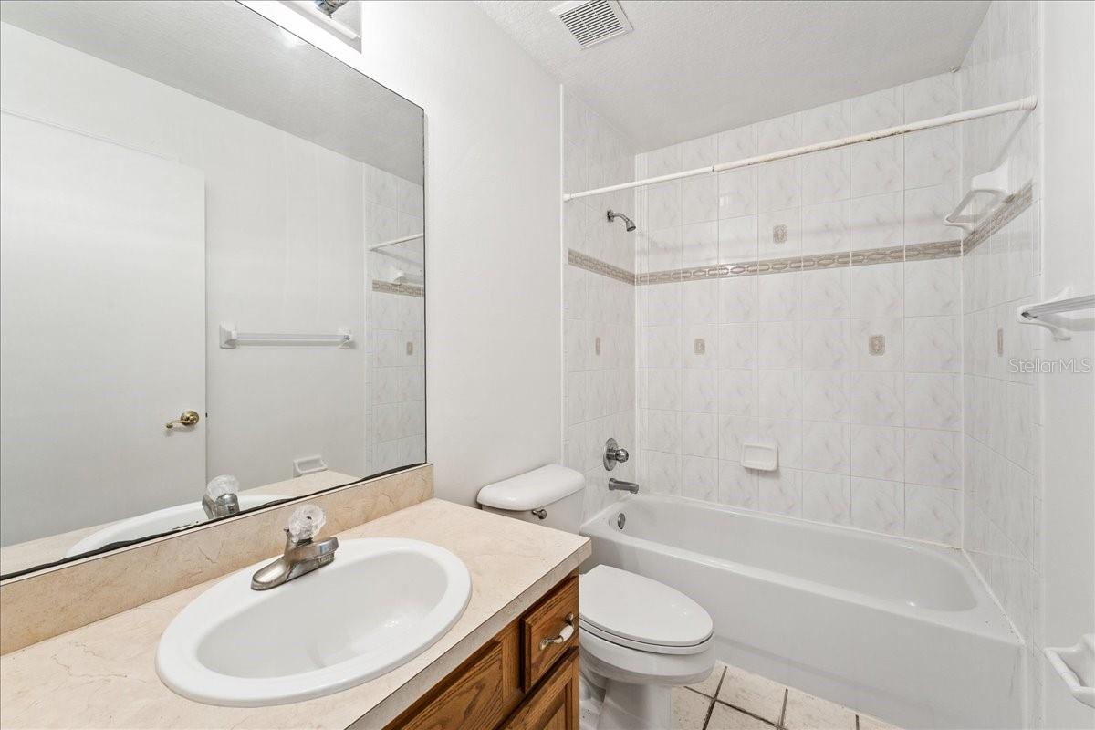 BROWNSTONE COMMONS - Residential