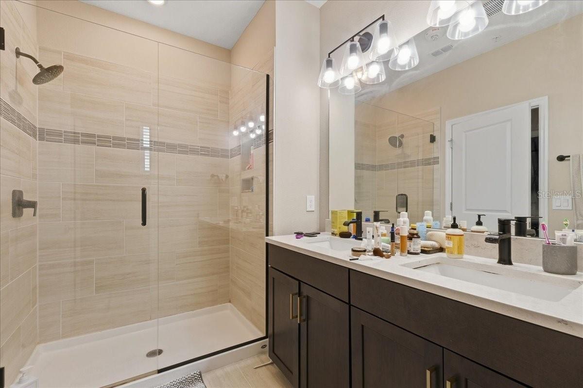 HIGHLAND RDG - Residential