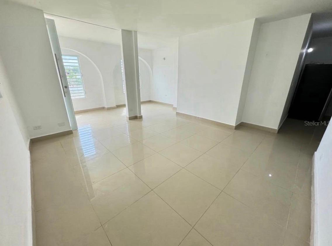 URB. RESIDENCIAL BAIROA - Residential Lease