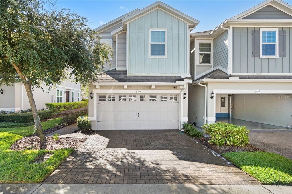 Photo of 1008 E 10th Street, Apopka, FL 32703 (MLS # O6357572)