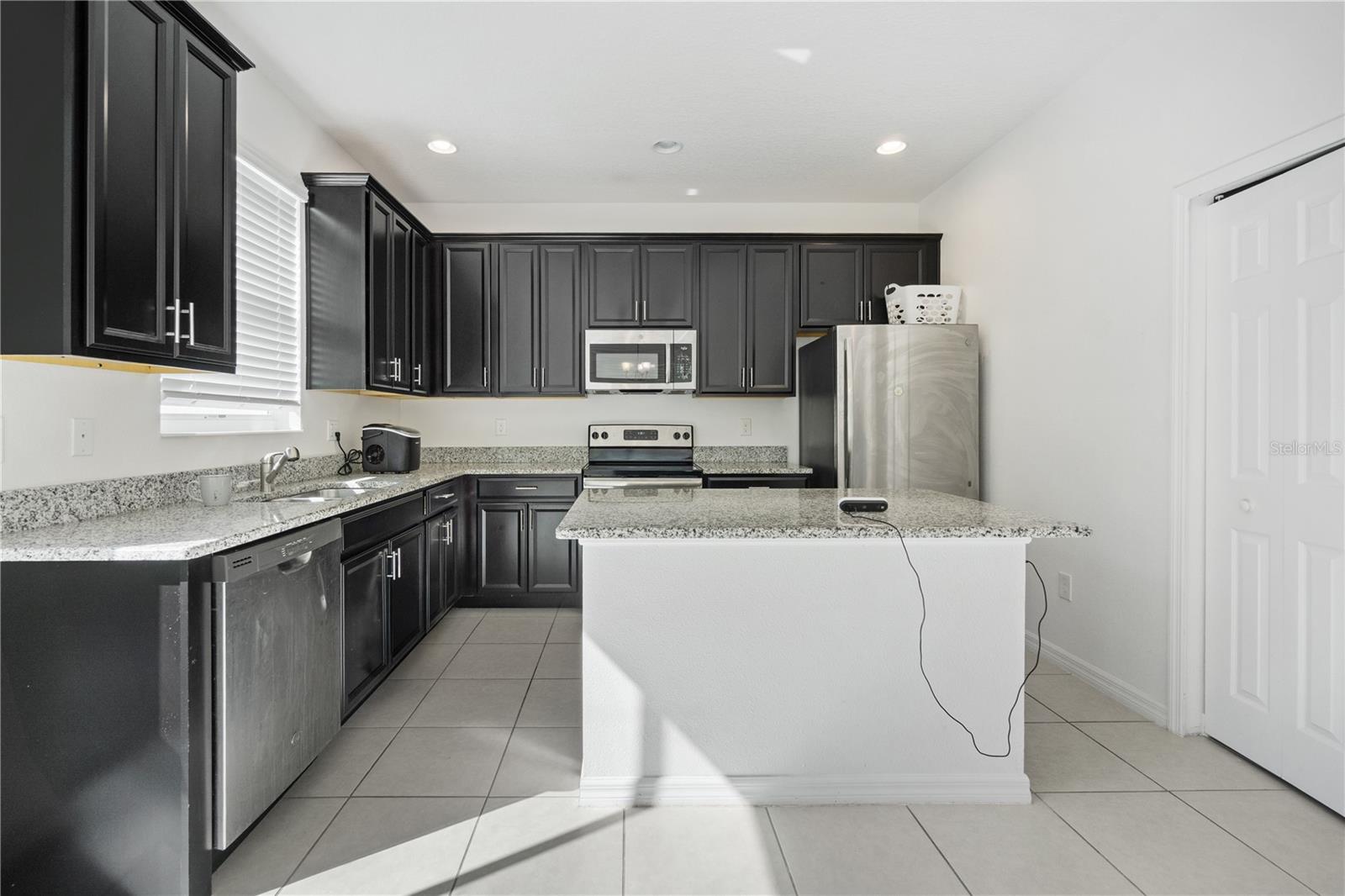 AMBERGATE - Residential