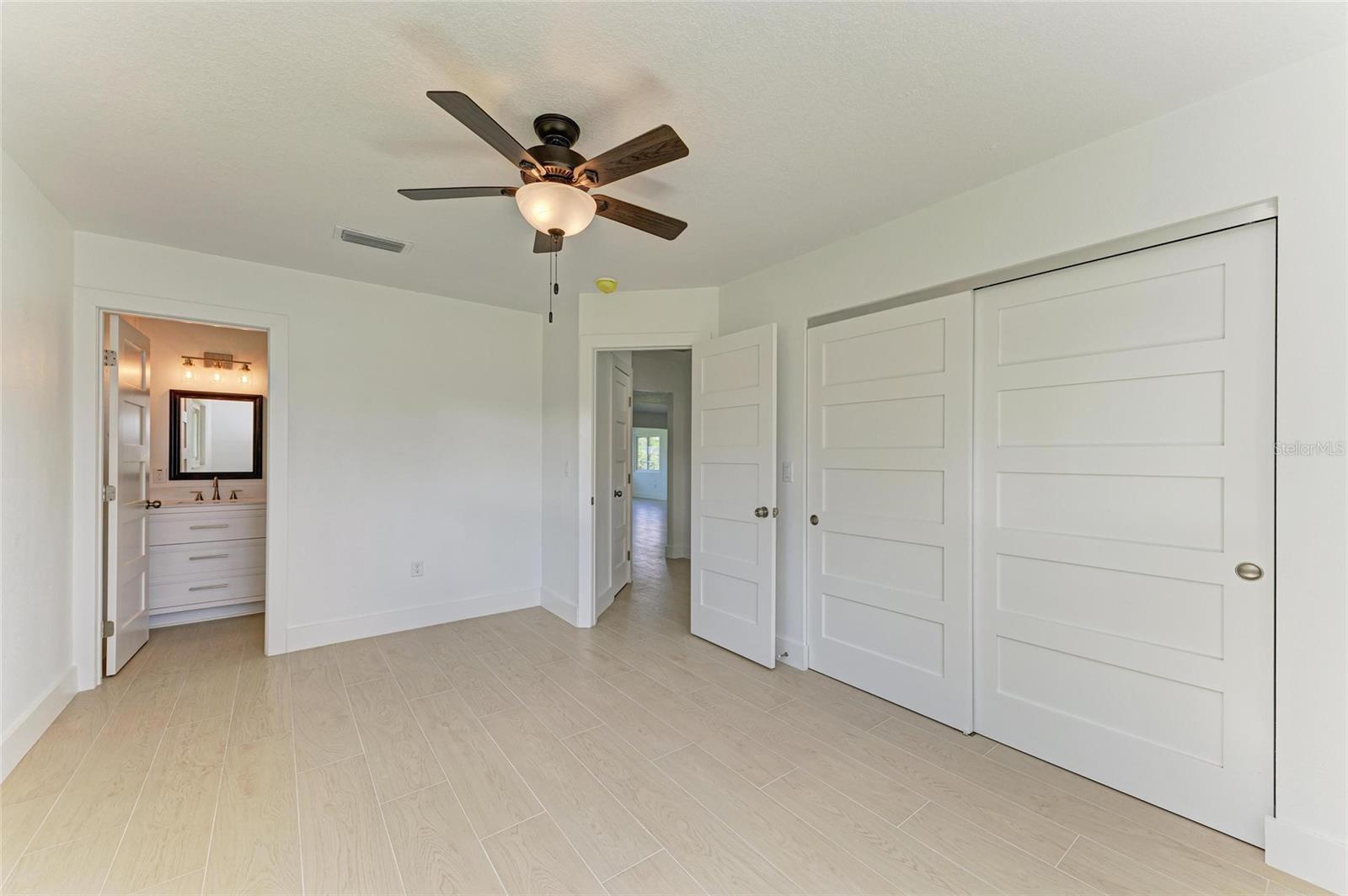 GULF & BAY ESTATES UNIT 4 CORR - Residential