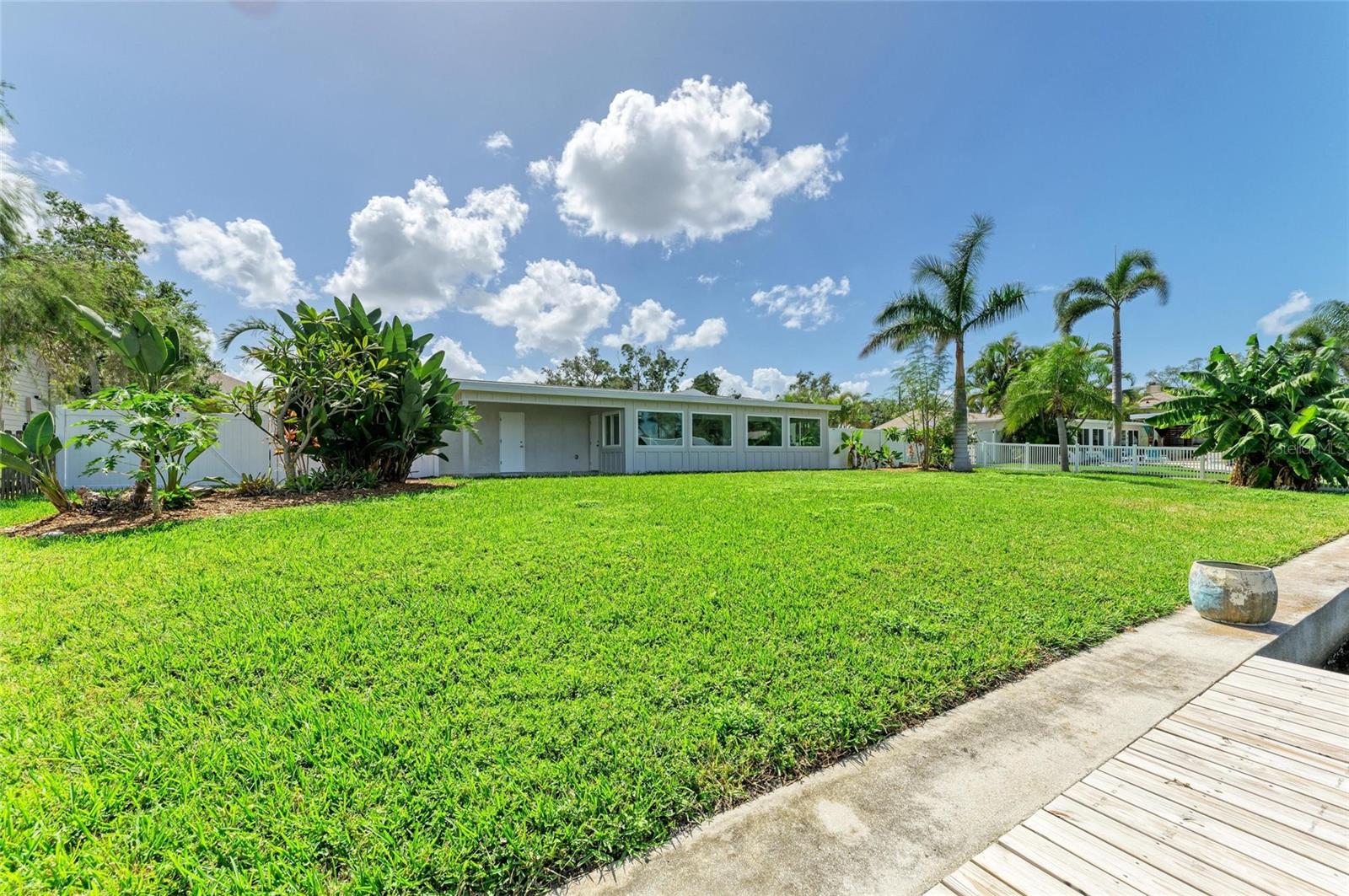 GULF & BAY ESTATES UNIT 4 CORR - Residential