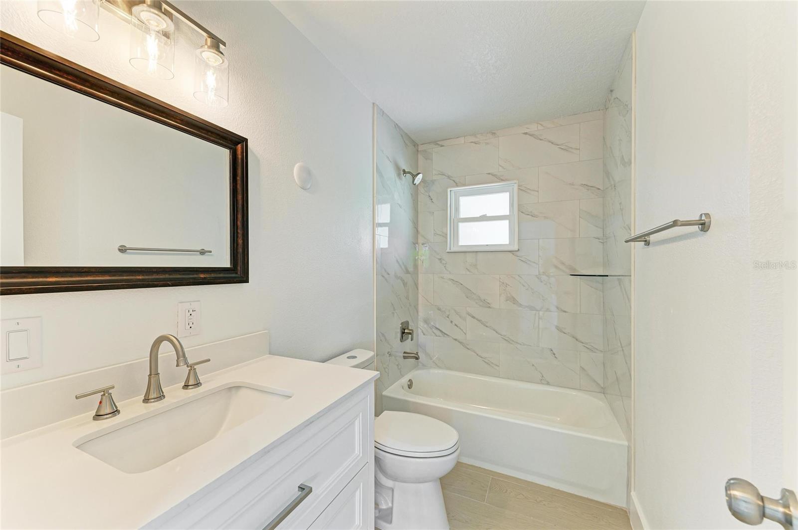 GULF & BAY ESTATES UNIT 4 CORR - Residential