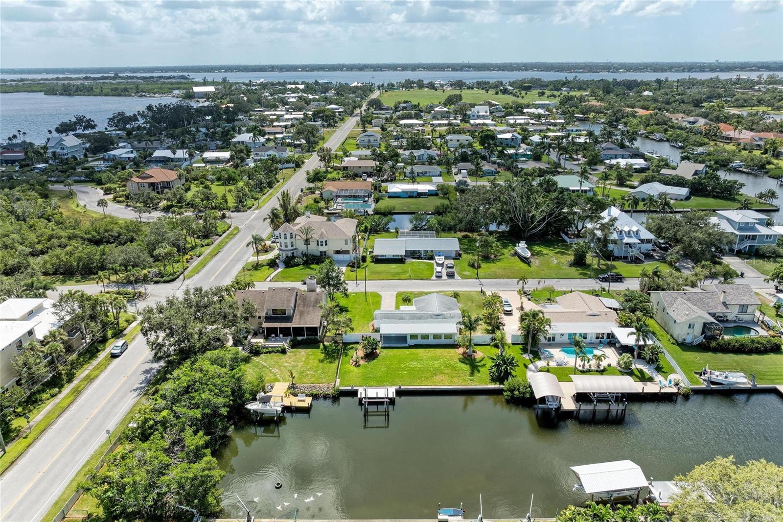 GULF & BAY ESTATES UNIT 4 CORR - Residential