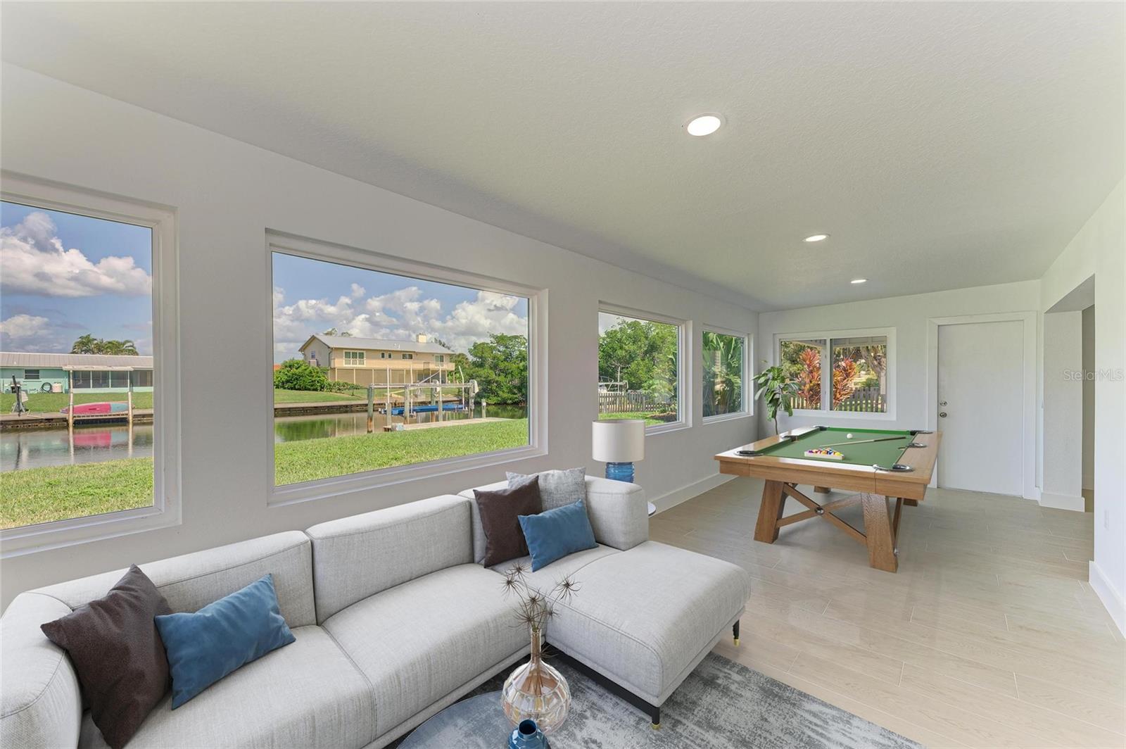 GULF & BAY ESTATES UNIT 4 CORR - Residential
