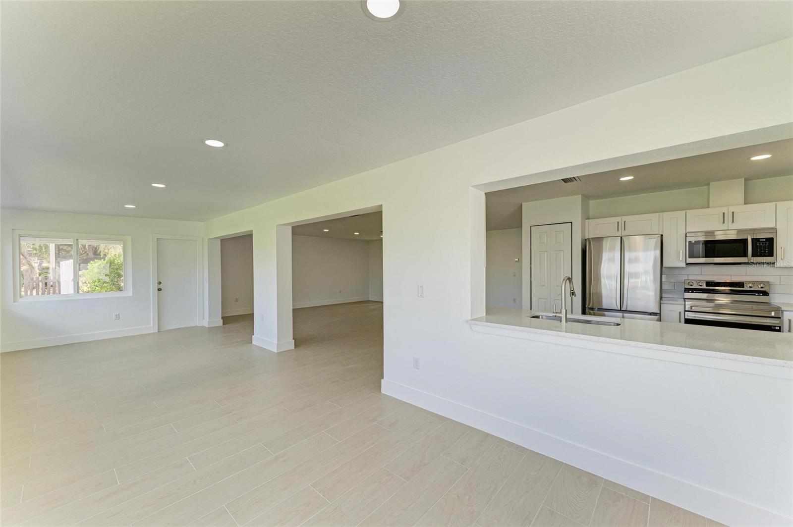 GULF & BAY ESTATES UNIT 4 CORR - Residential