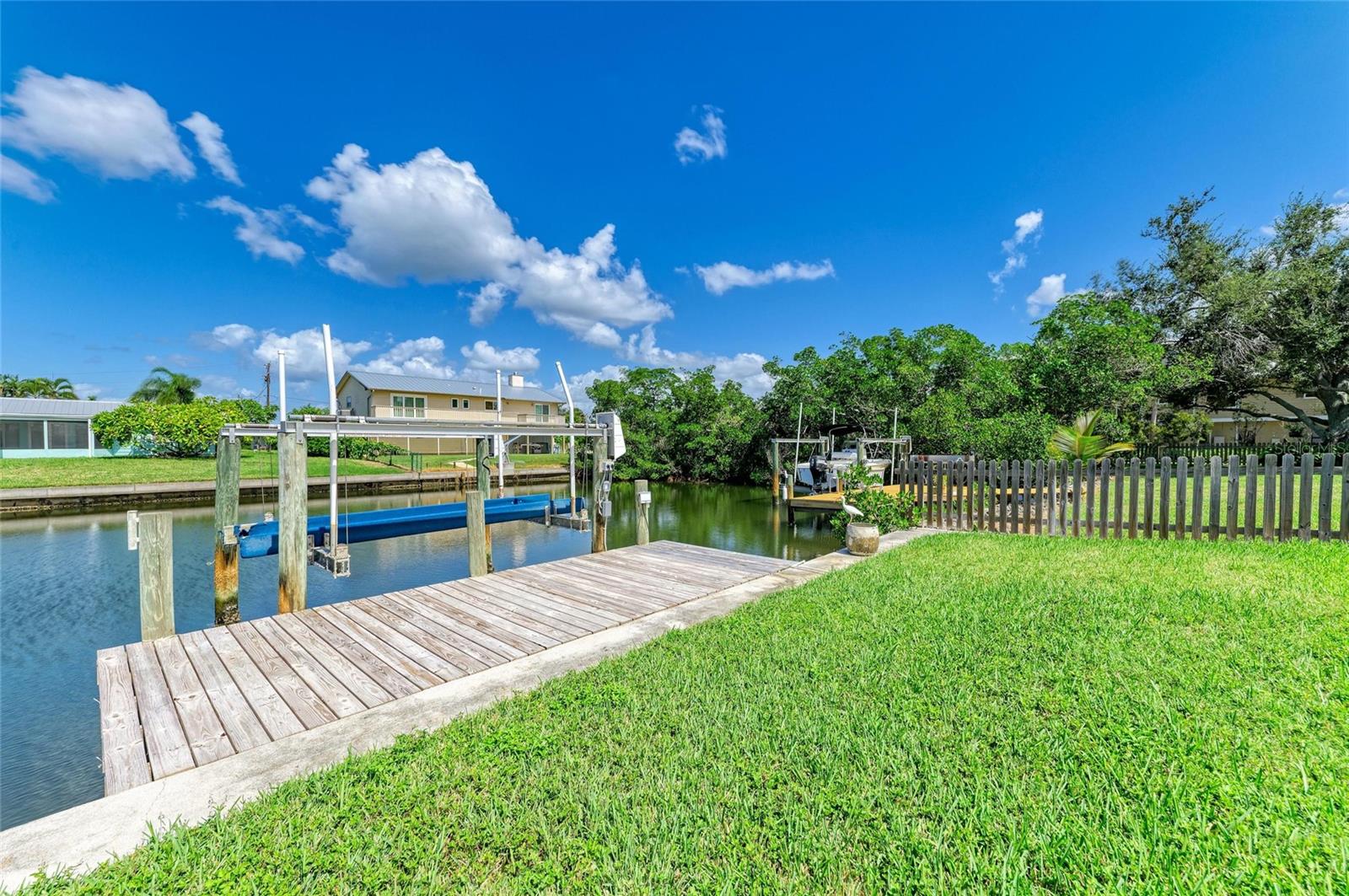 GULF & BAY ESTATES UNIT 4 CORR - Residential