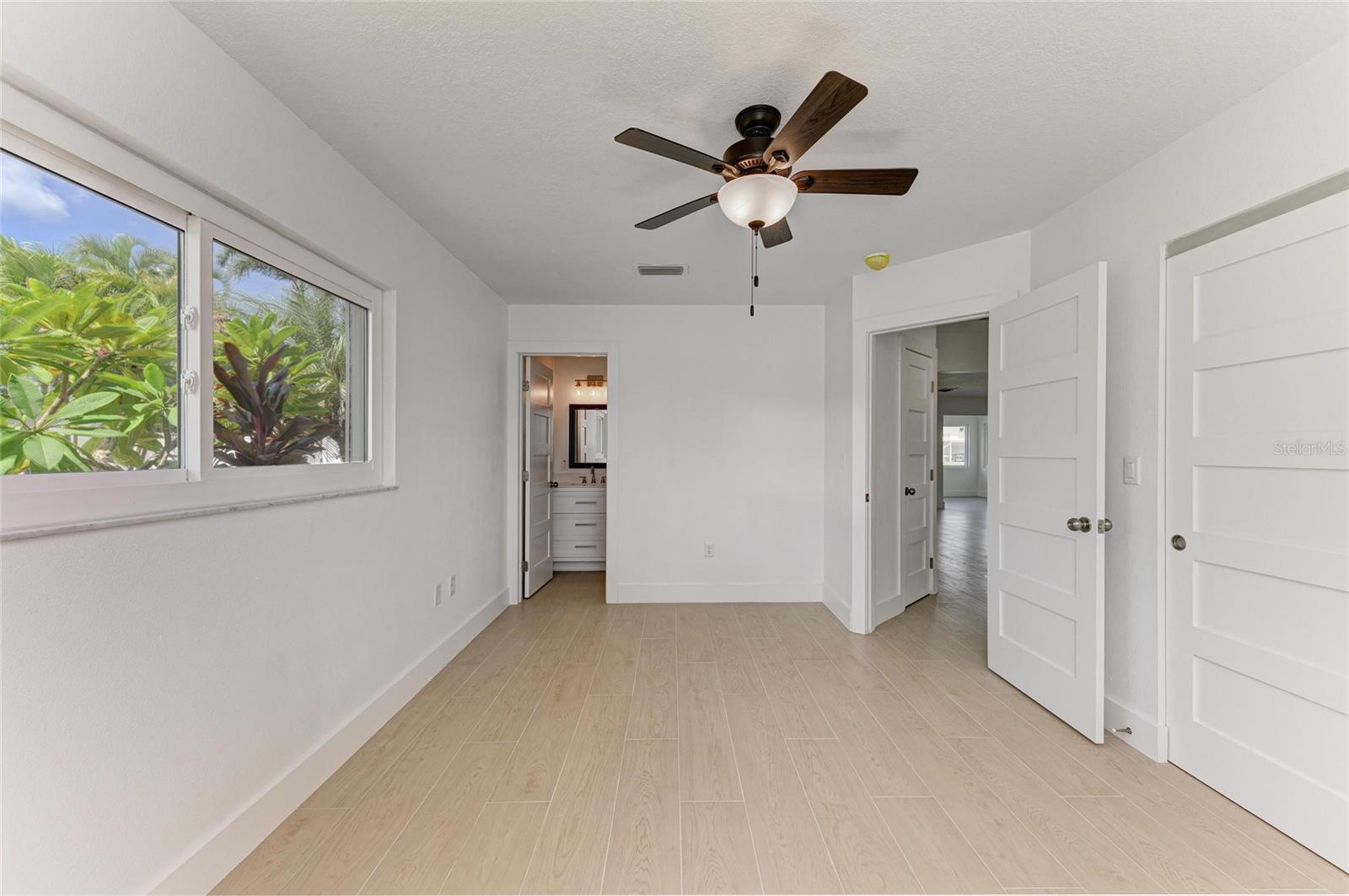 GULF & BAY ESTATES UNIT 4 CORR - Residential