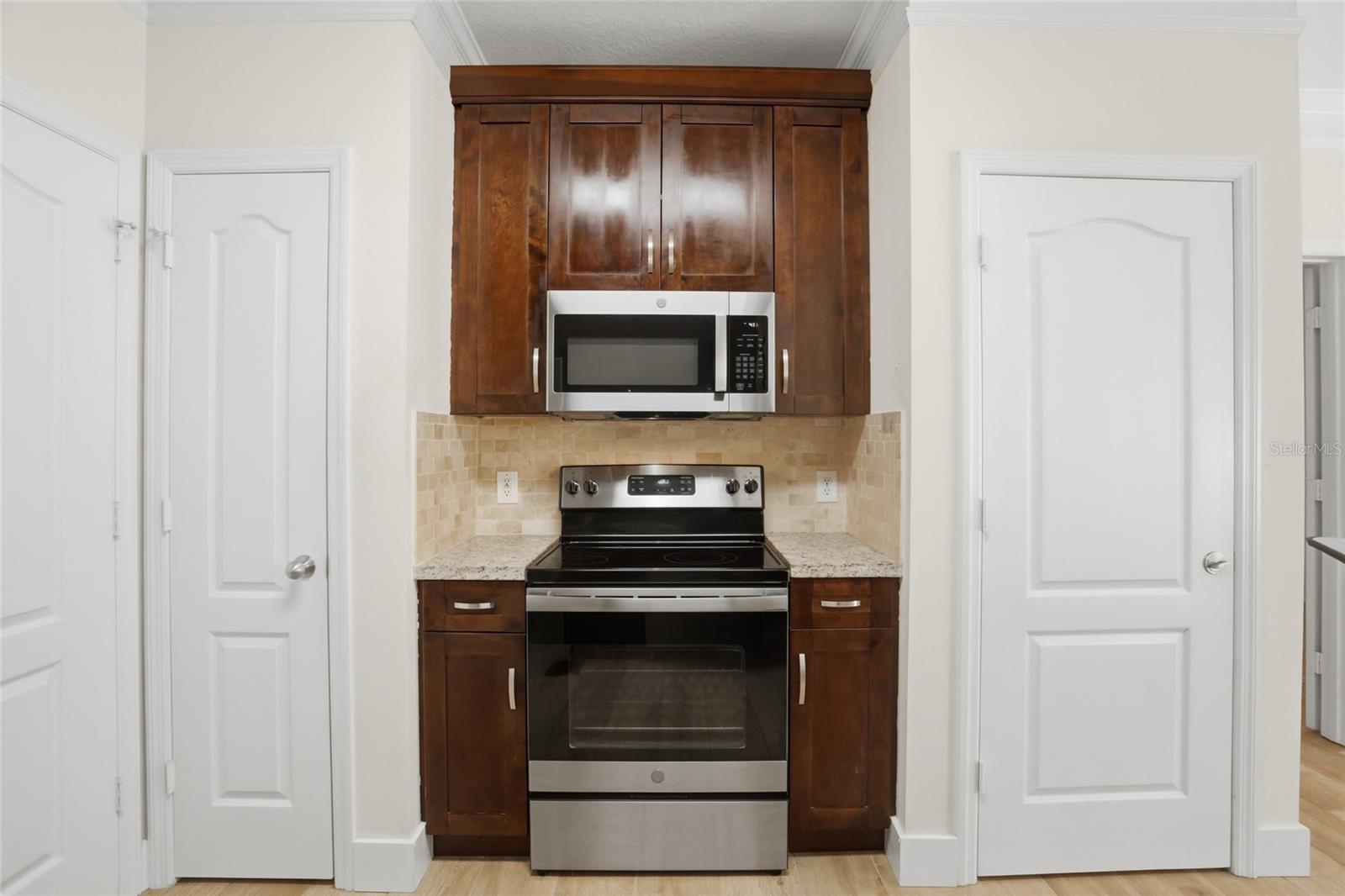 MIRABELLA CONDO - Residential