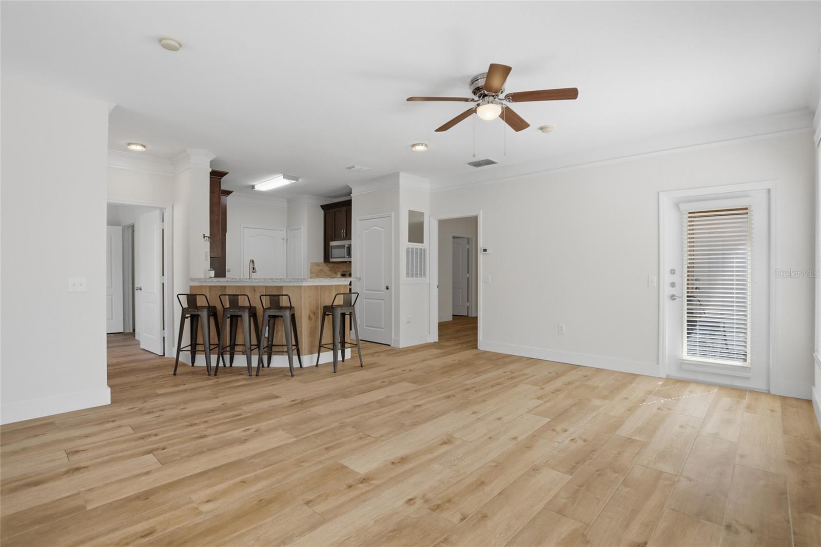 MIRABELLA CONDO - Residential