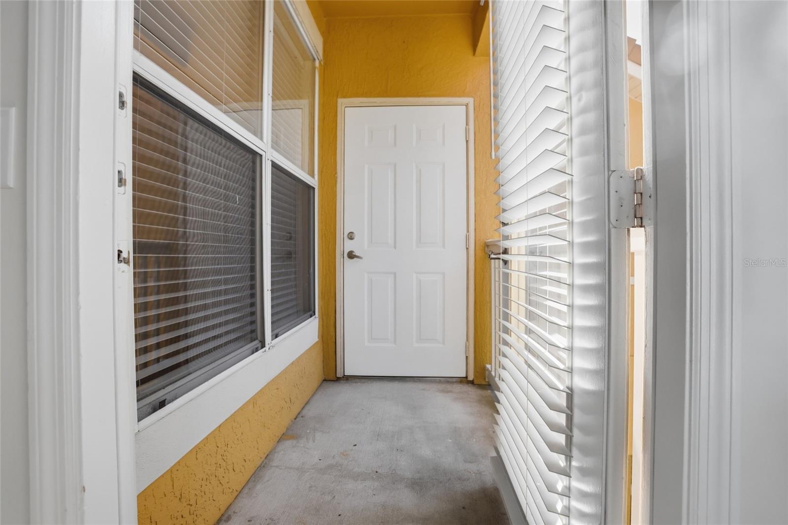 MIRABELLA CONDO - Residential