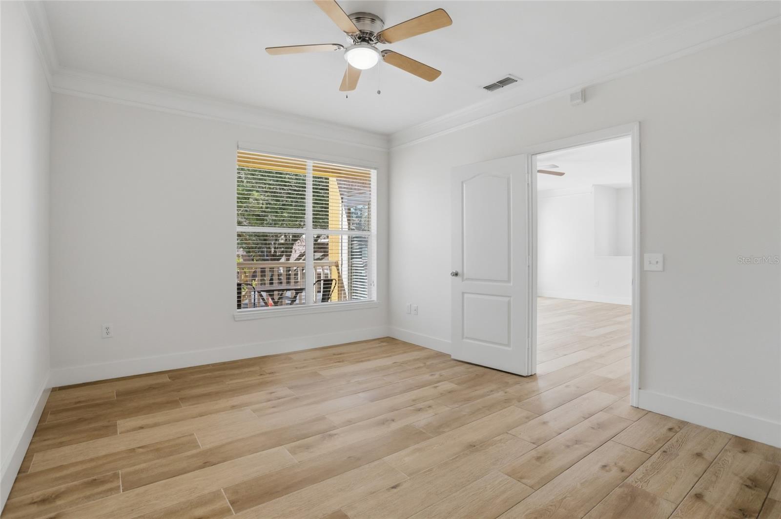 MIRABELLA CONDO - Residential