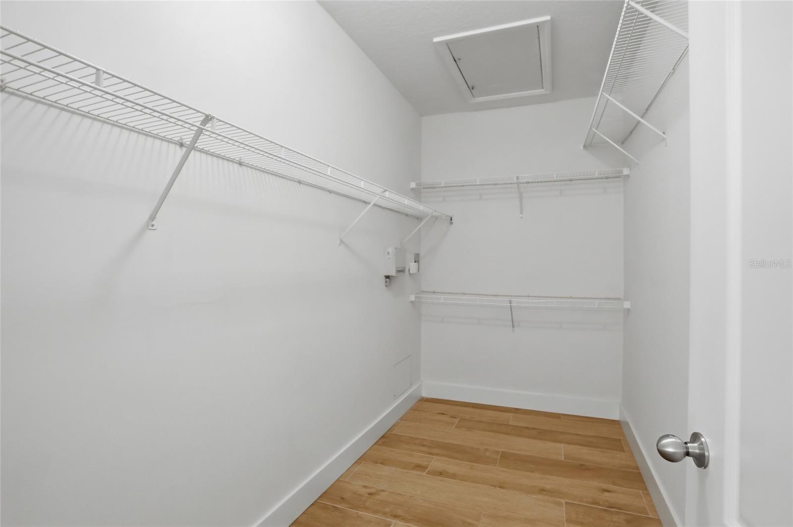 MIRABELLA CONDO - Residential