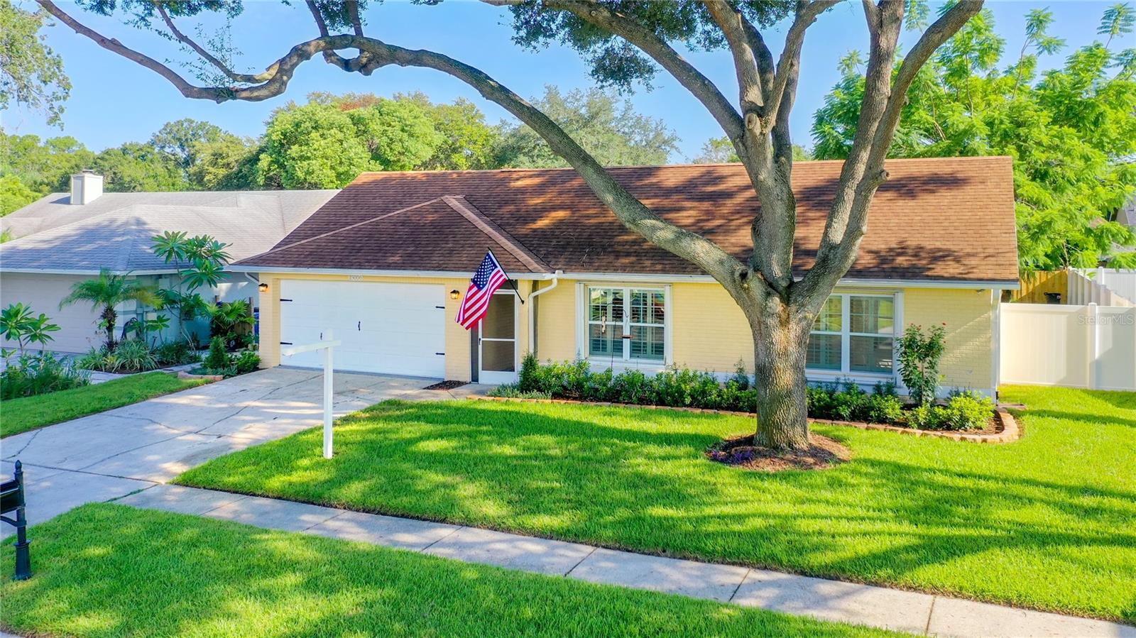 EASTBROOK - Residential