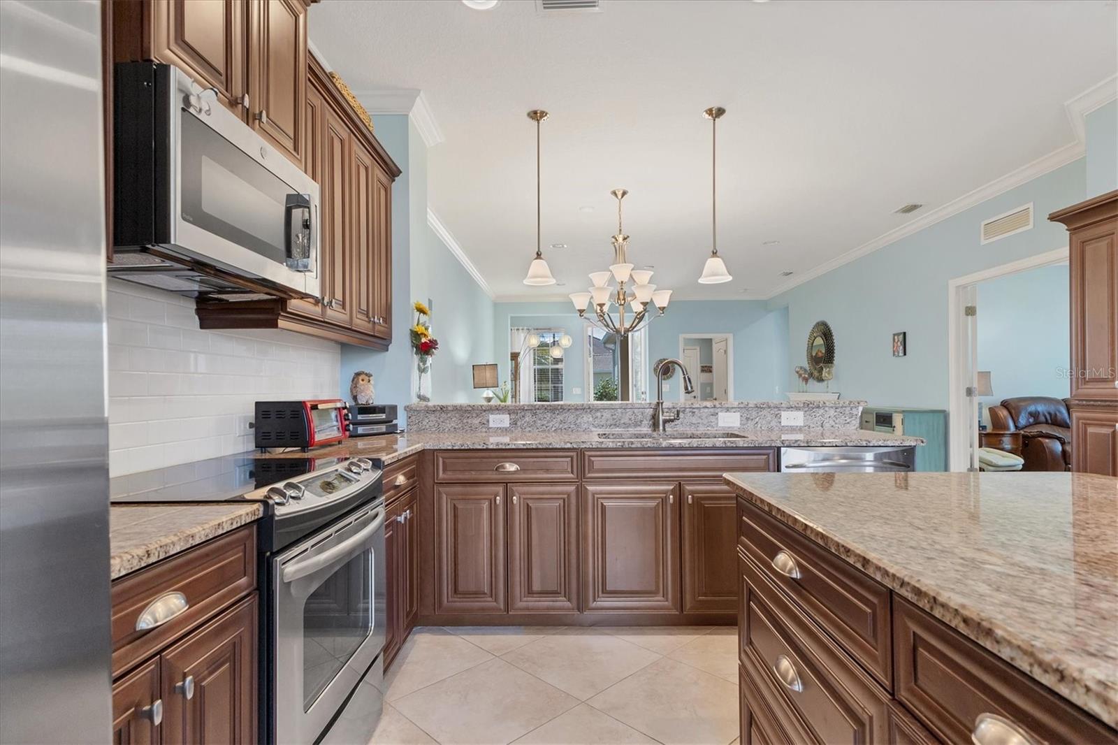 ARLINGTON COVE - Residential