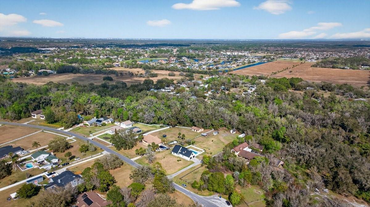 QUIET PLACE IN COUNTRY UNIT 05 - Residential