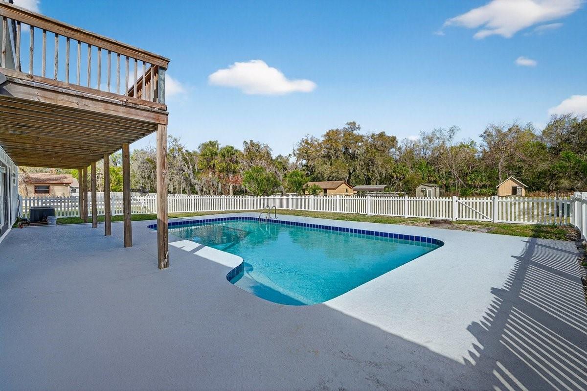 QUIET PLACE IN COUNTRY UNIT 05 - Residential