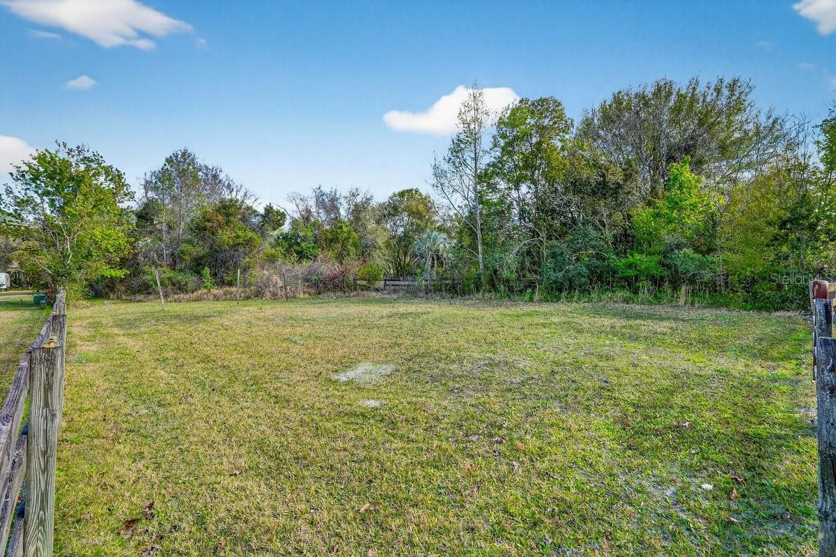 QUIET PLACE IN COUNTRY UNIT 05 - Residential