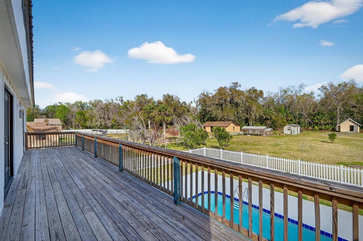 QUIET PLACE IN COUNTRY UNIT 05 - Residential