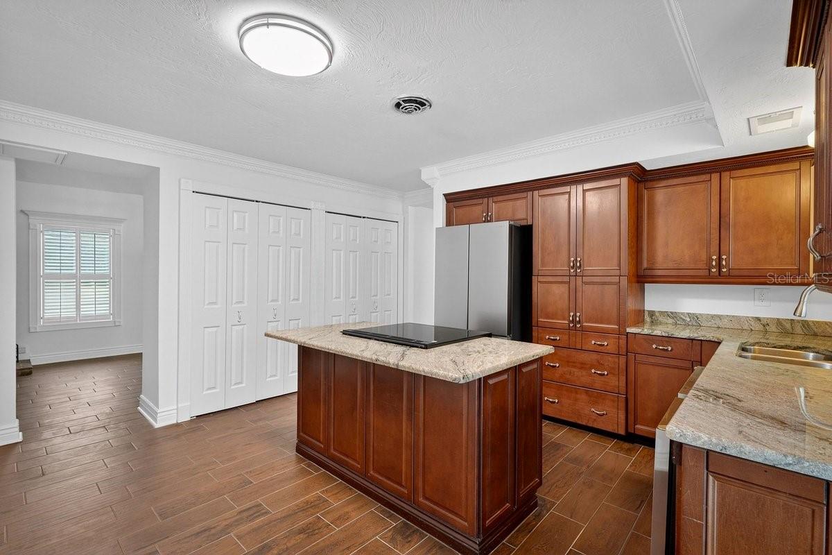 QUIET PLACE IN COUNTRY UNIT 05 - Residential