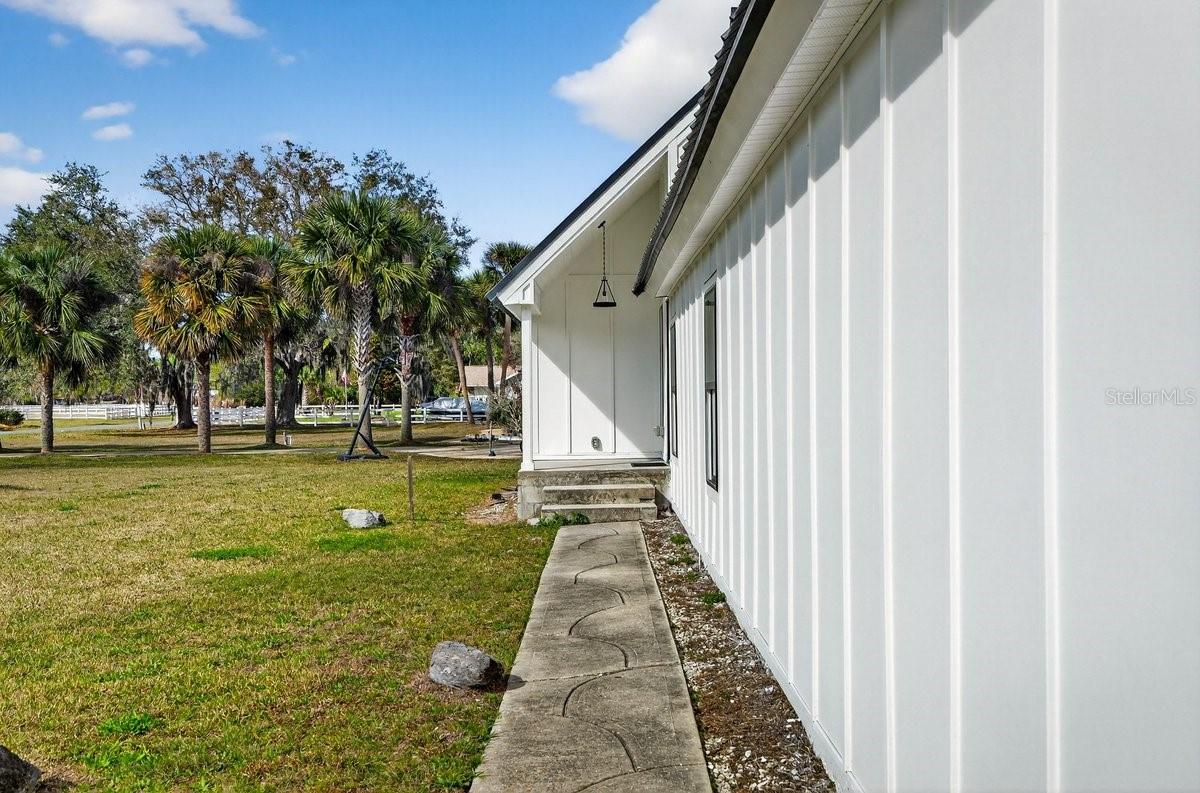 QUIET PLACE IN COUNTRY UNIT 05 - Residential