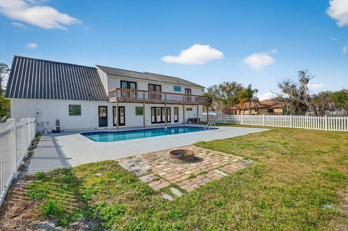 QUIET PLACE IN COUNTRY UNIT 05 - Residential