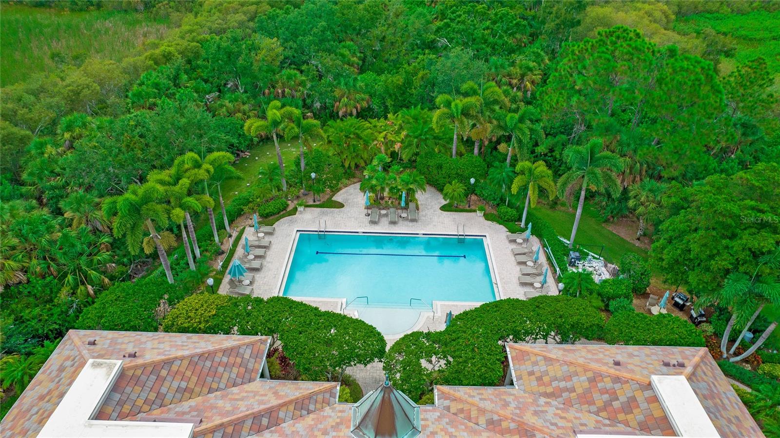 PARISIENNE GARDENS - Residential