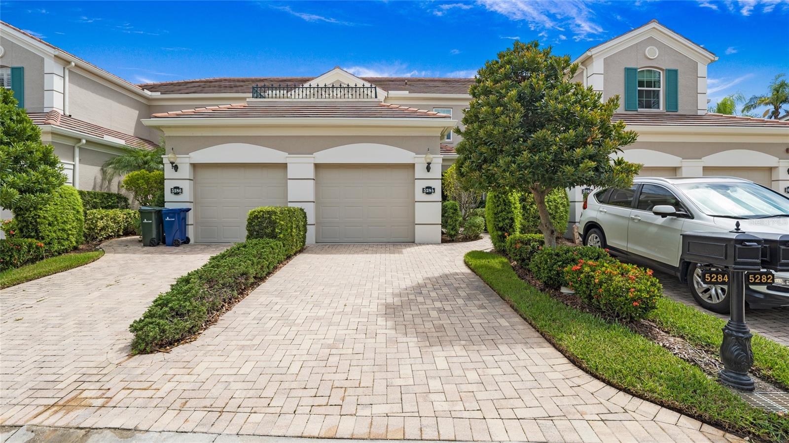 PARISIENNE GARDENS - Residential