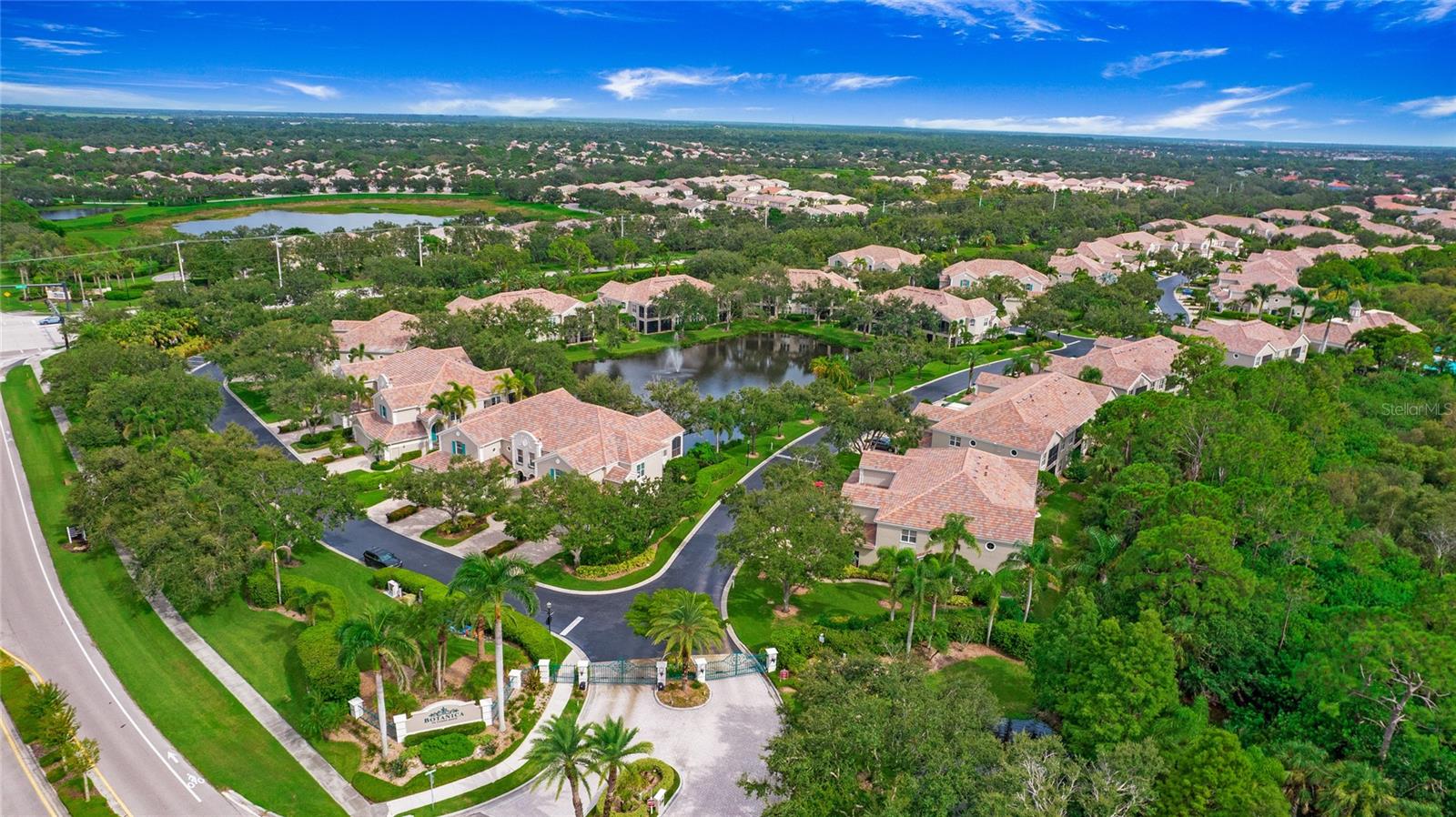 PARISIENNE GARDENS - Residential