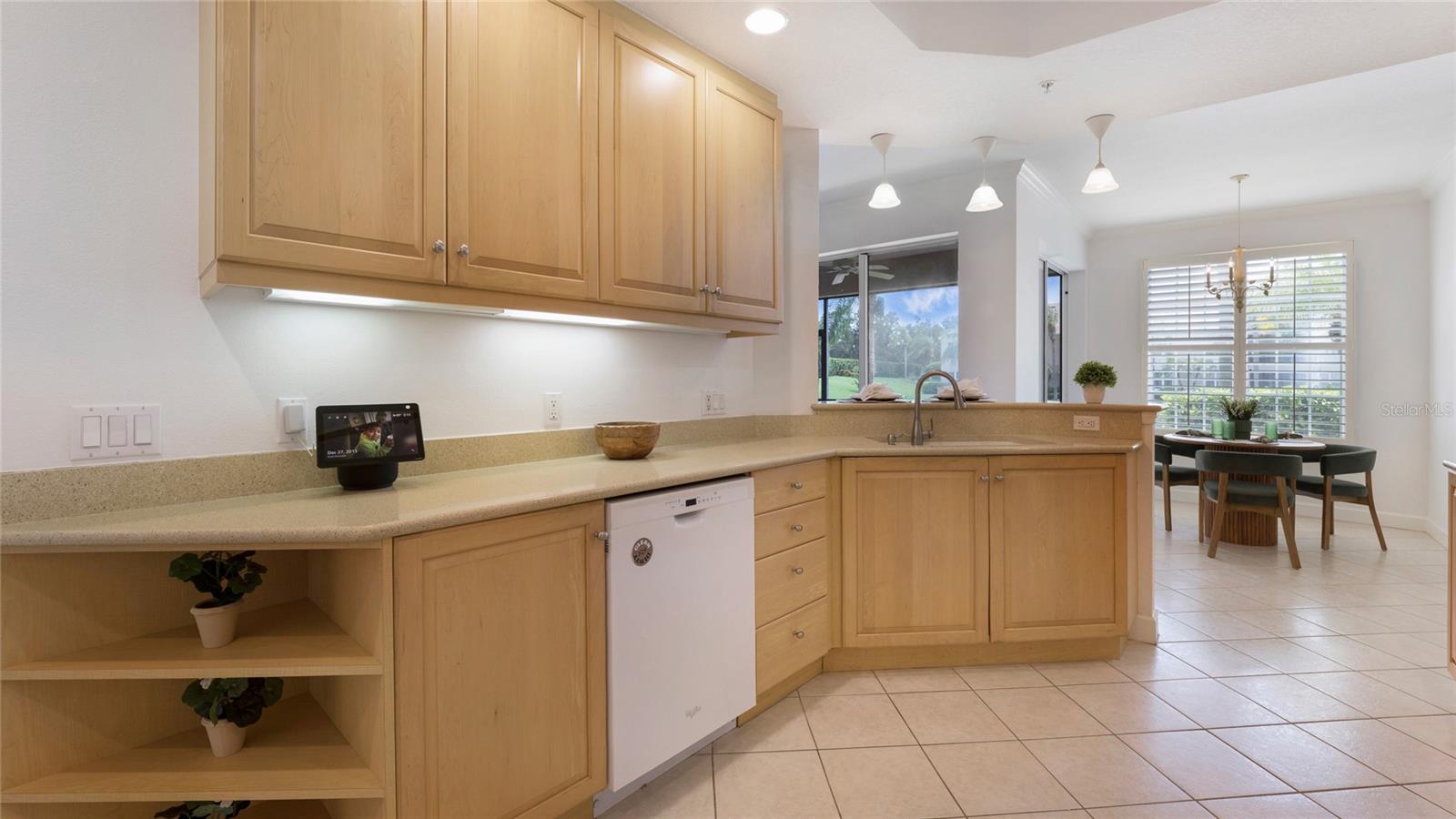 PARISIENNE GARDENS - Residential