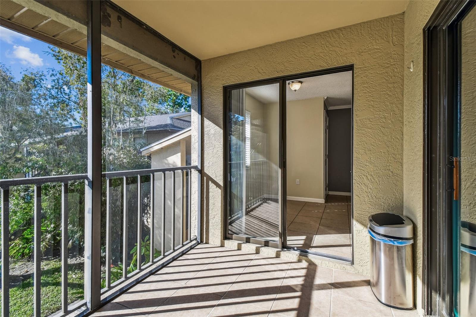 BELLA VISTA ON LAKE - Residential