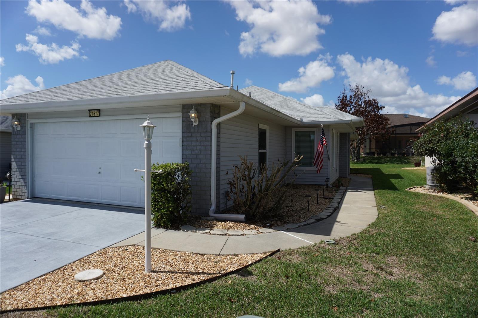 ROYAL HIGHLANDS PH 01 TR B LESS PT LYING W FOL - Residential