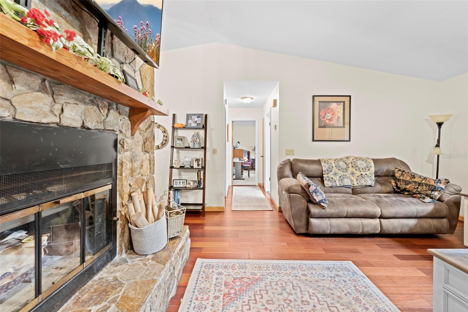 INVERNESS HIGHLANDS WEST - Residential