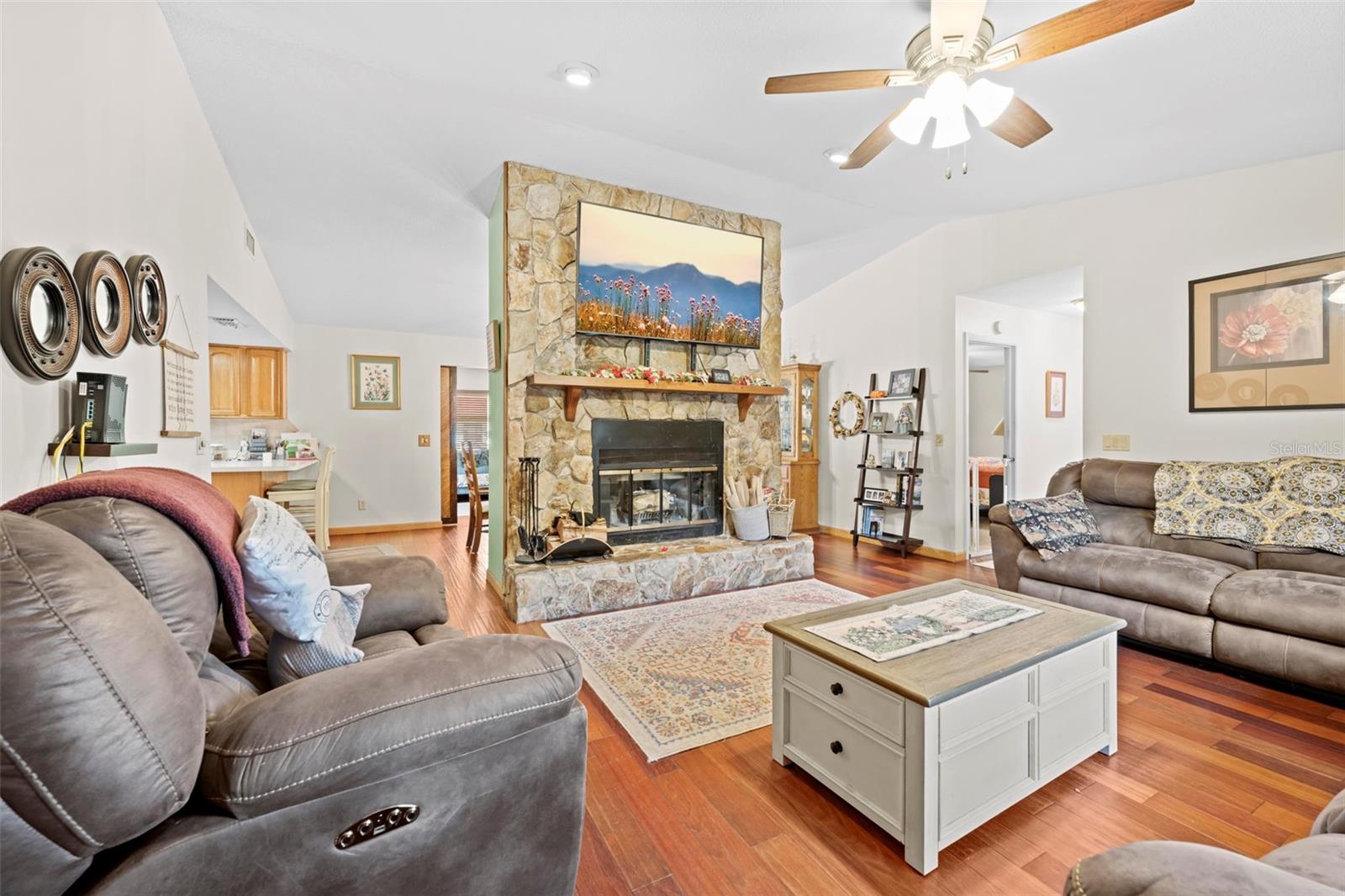 INVERNESS HIGHLANDS WEST - Residential