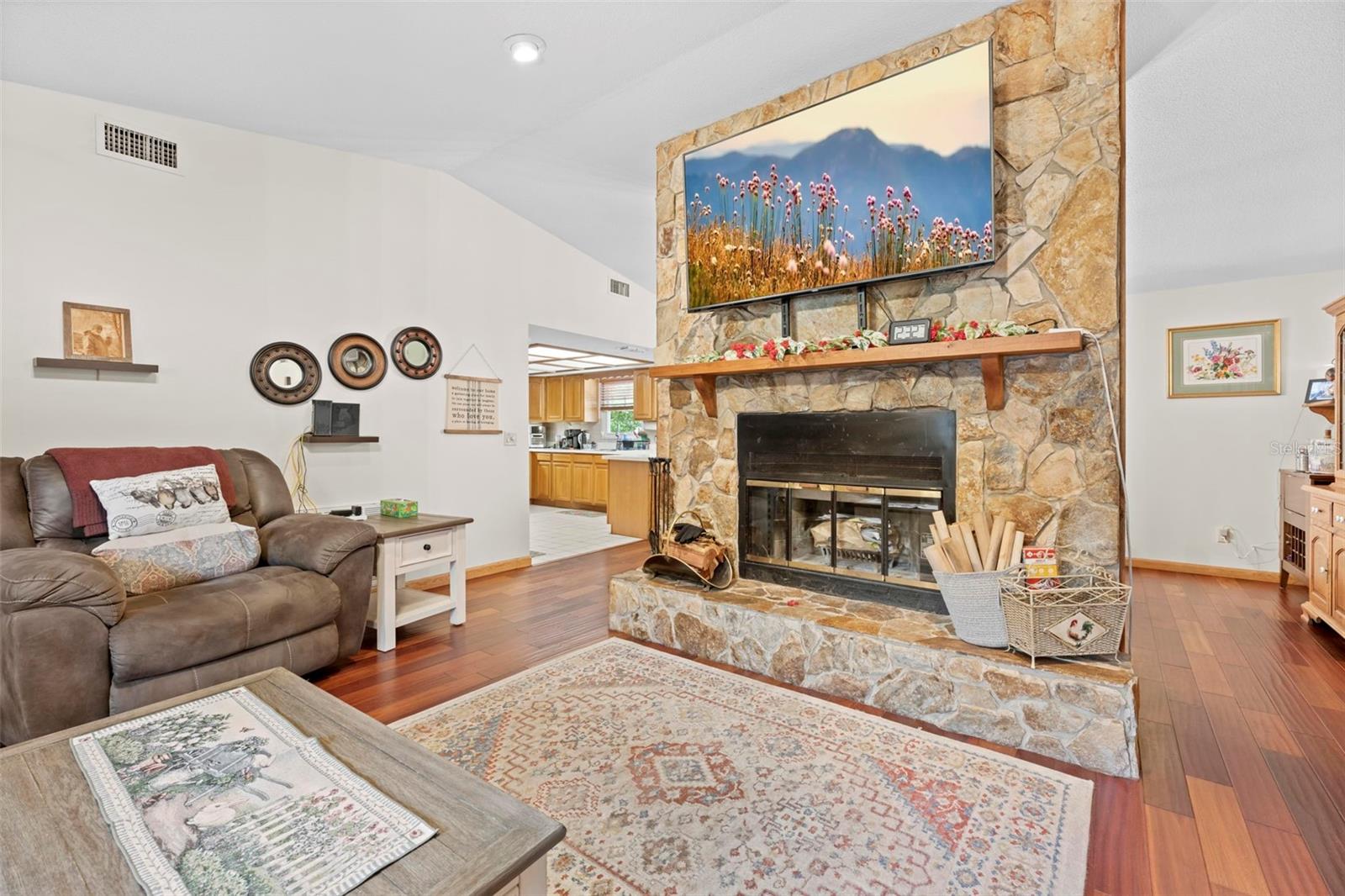 INVERNESS HIGHLANDS WEST - Residential