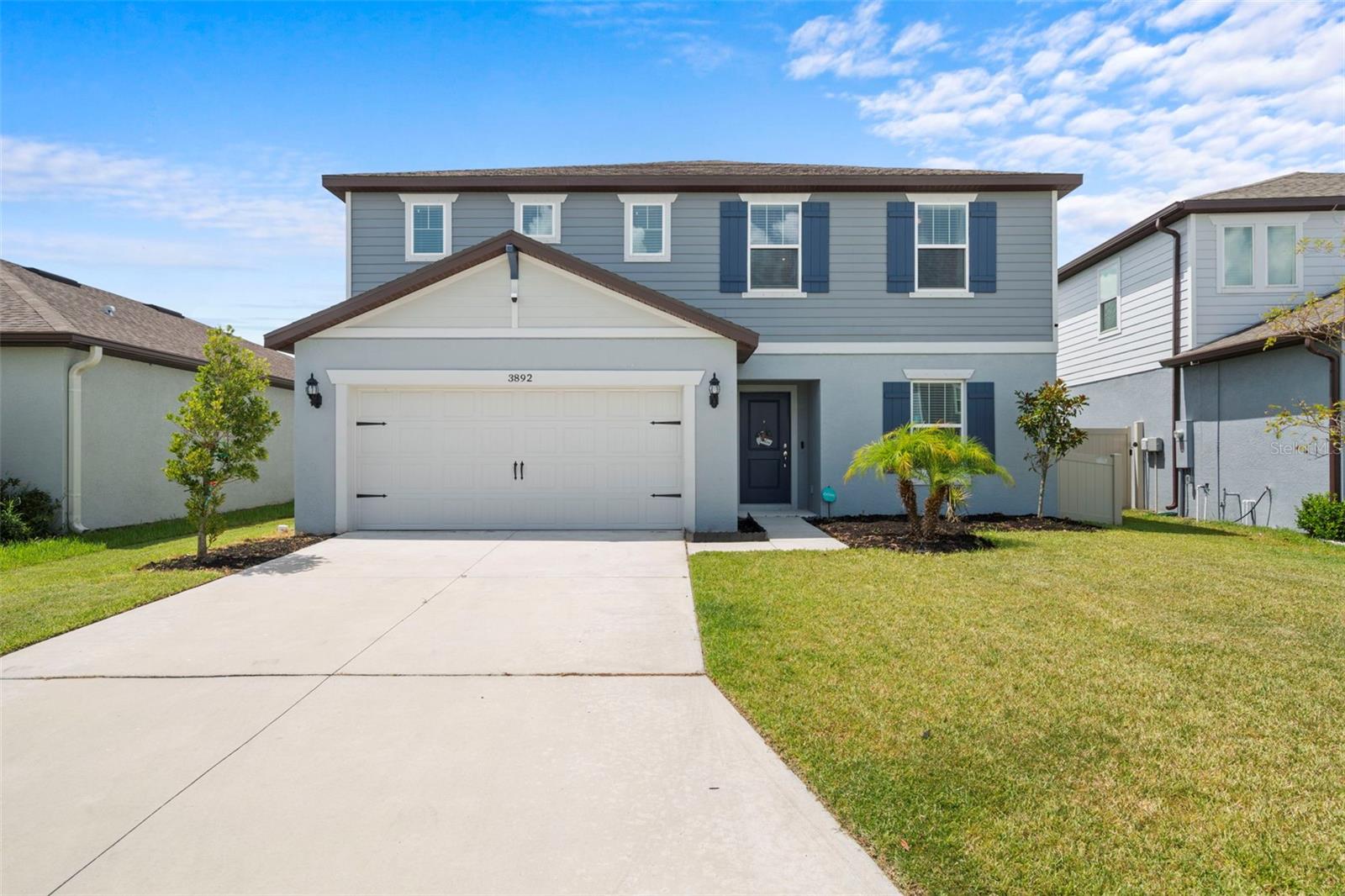 Imagine waking up every day to peaceful lake views right from your backyard. This stunning two-story home offers not just space—but lifestyle. With 4 bedrooms, a dedicated office or den, and an upstairs loft, there’s room for everyone and every need. Whether you’re working from home, homeschooling, or just want a separate play area, this layout delivers flexibility.
The screened-in lanai with ceiling fan invites you to relax, entertain, or simply soak in the water view, and the oversized backyard gives you direct access to the private community lake—perfect for kayaking or enjoying quiet afternoons by the water.
Homes like this don’t come around often. Designed for comfort, space, and connection with nature, it’s a rare find that feels like a retreat—yet it’s ready for you to move right in.
