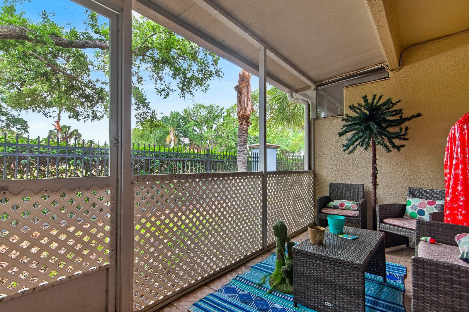 RIVERCREST TWNHMS WEST PHAS - Residential
