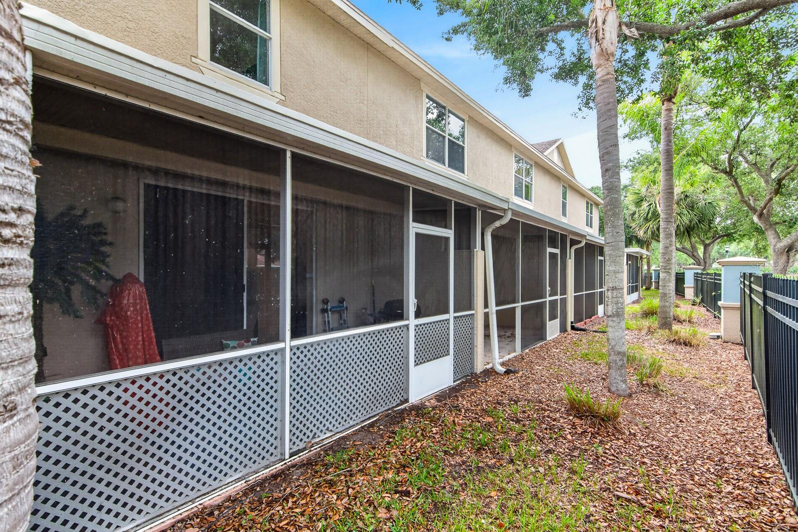 RIVERCREST TWNHMS WEST PHAS - Residential