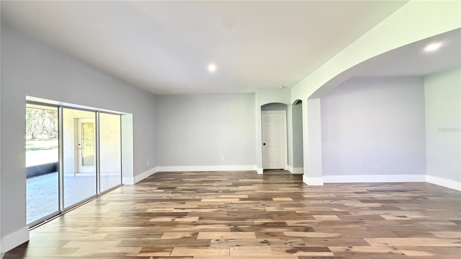 BELLALAGO PH 4P - Residential