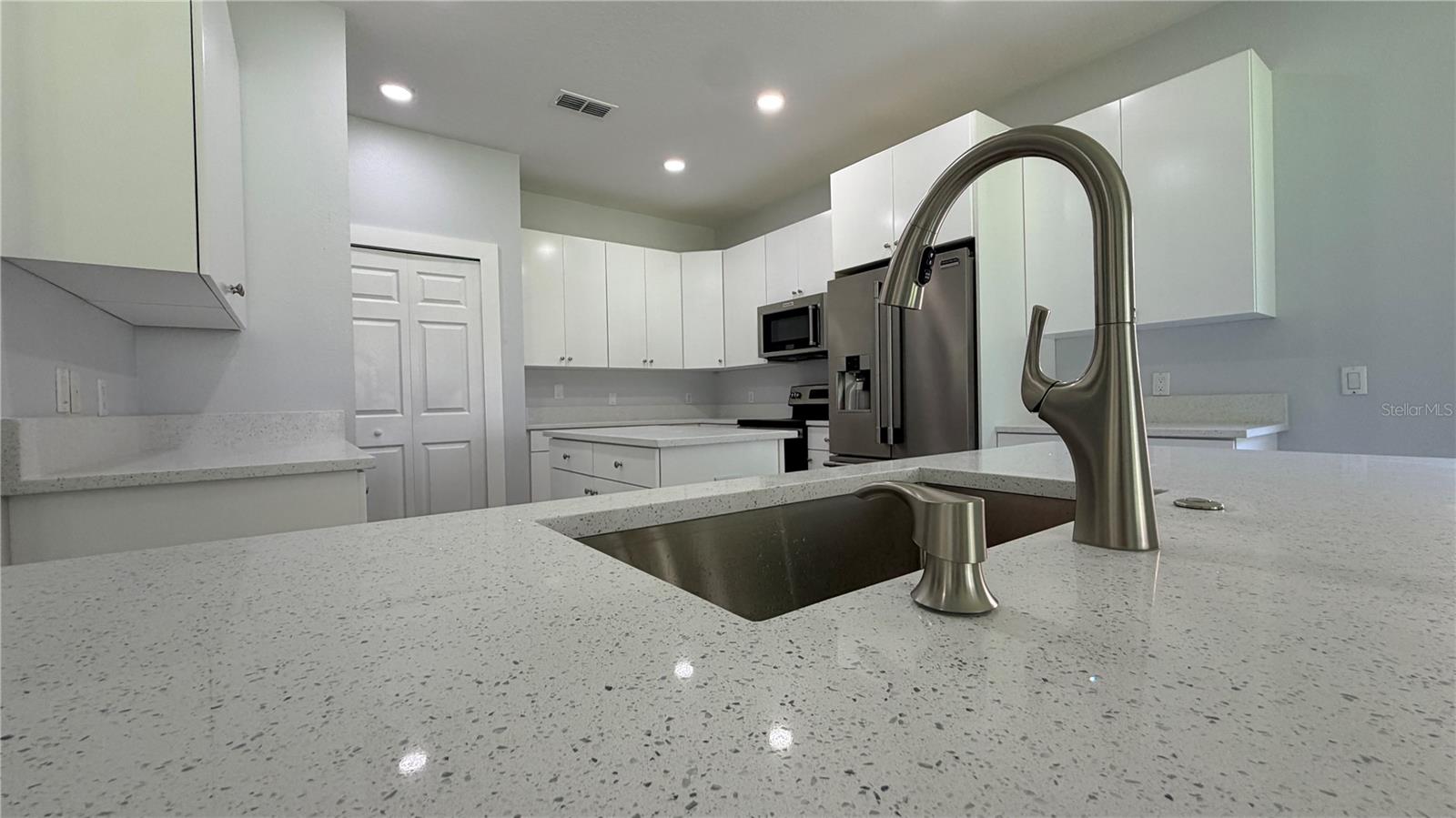 BELLALAGO PH 4P - Residential