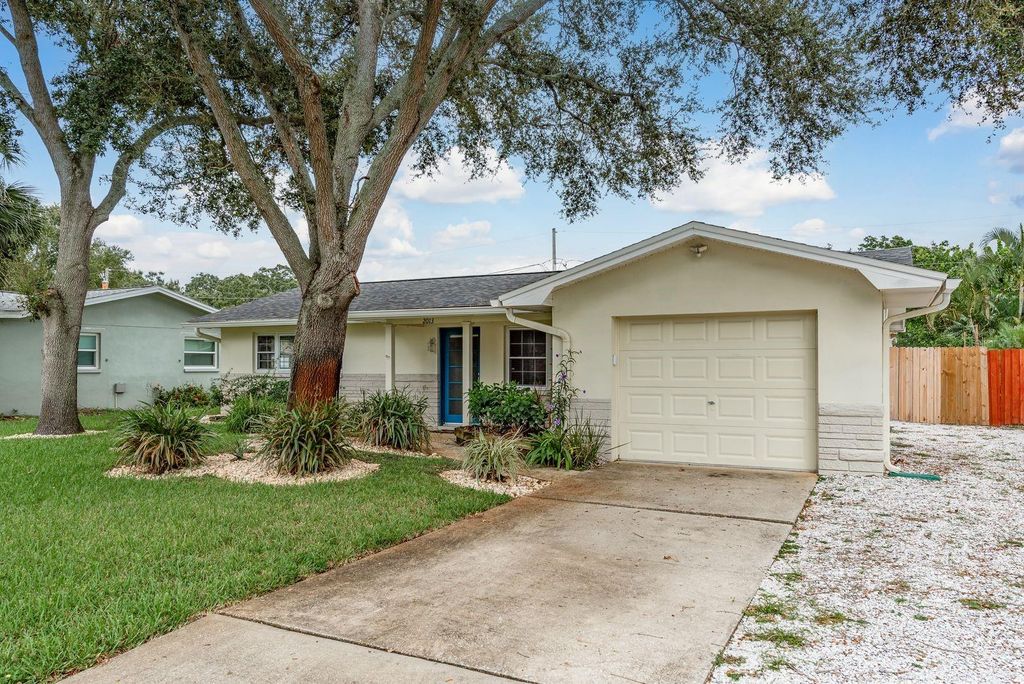 Photo of 2013 Princeton Avenue, Dunedin, FL 34698 (MLS # TB8426240)