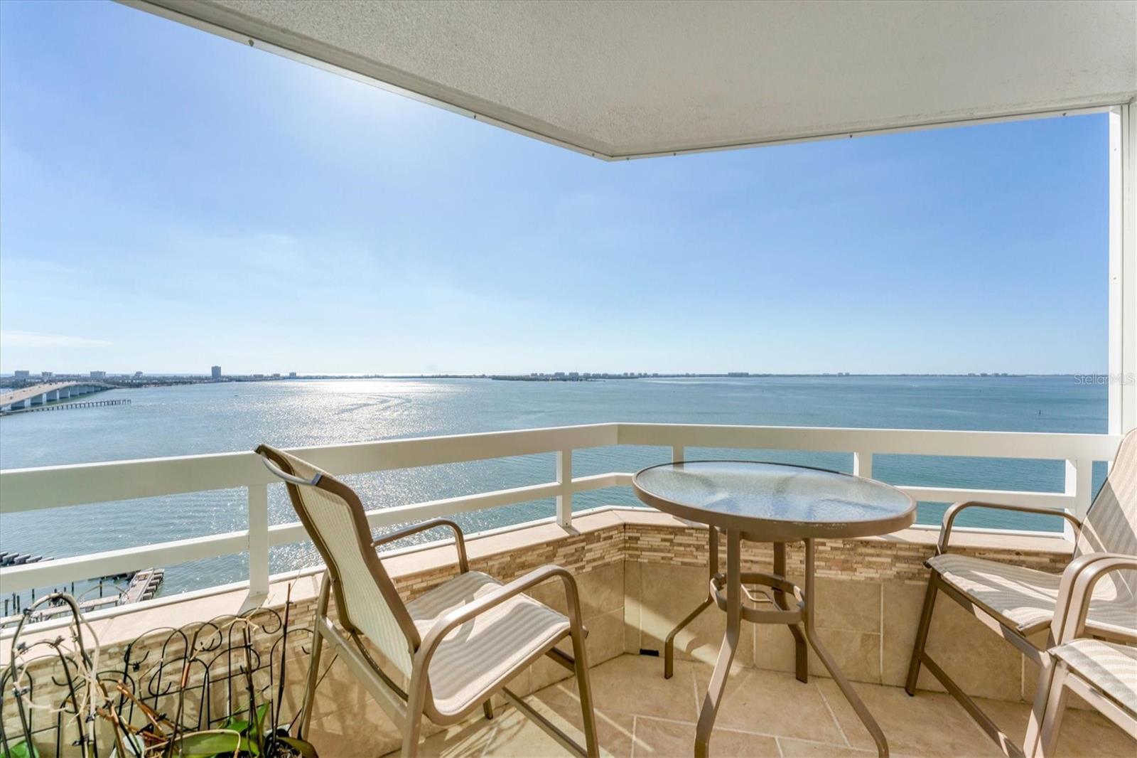 CONDO ON THE BAY - Residential
