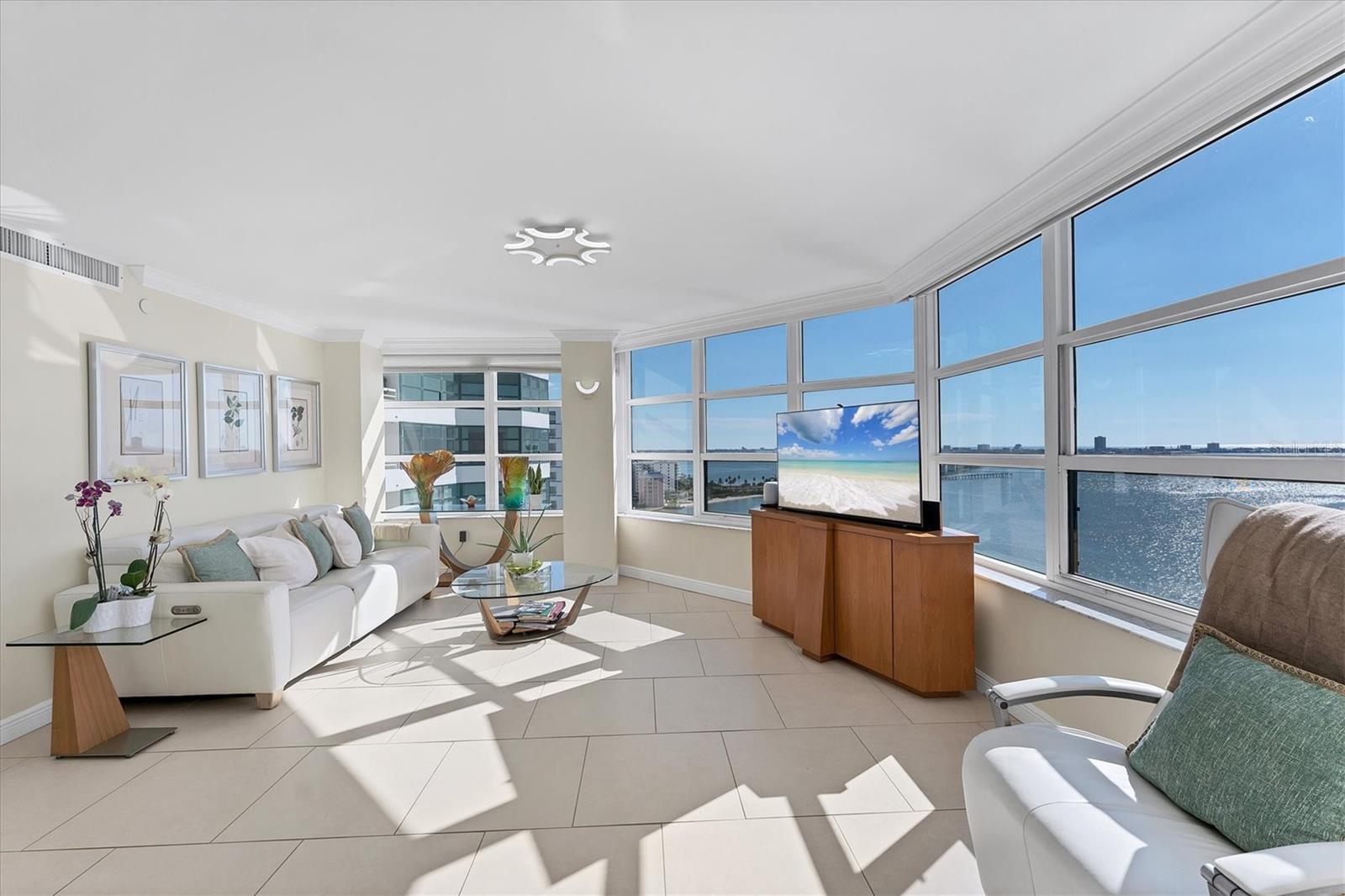 CONDO ON THE BAY - Residential