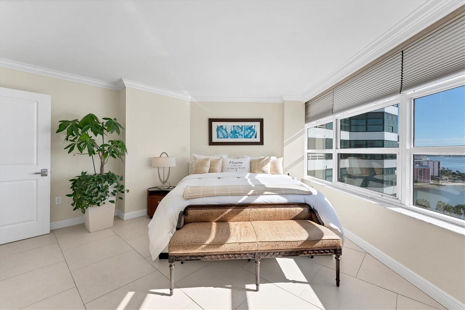 CONDO ON THE BAY - Residential