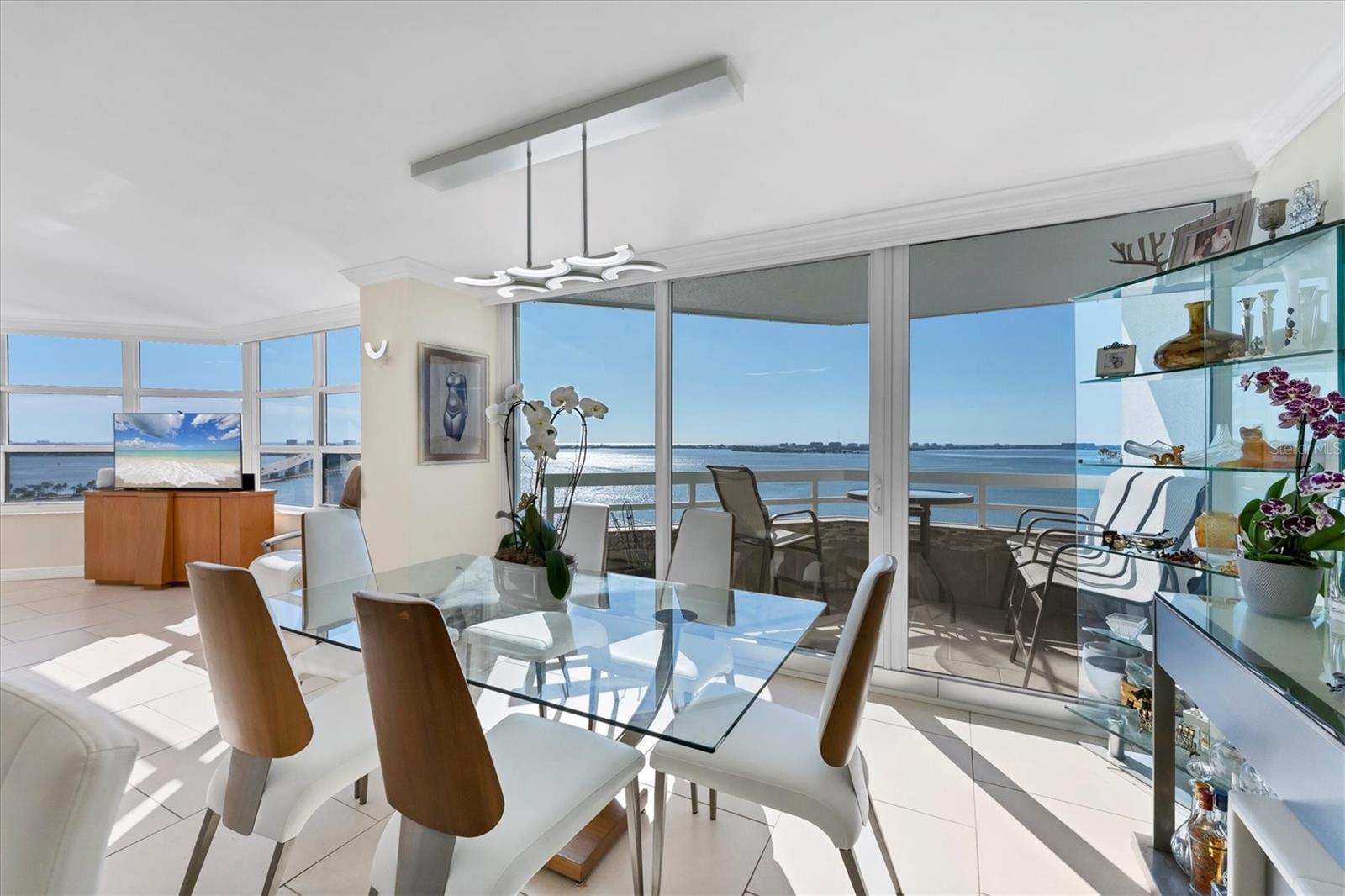 CONDO ON THE BAY - Residential