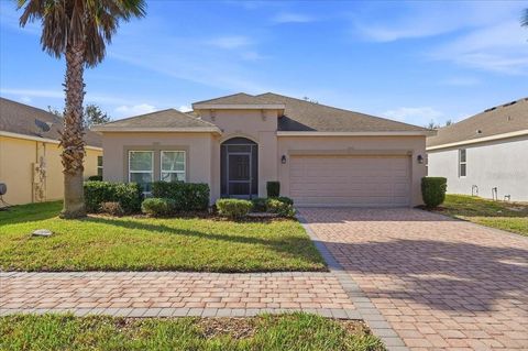 Photo of 215 Lakeshore Drive, Davenport, FL 33837 (MLS # O6390226)