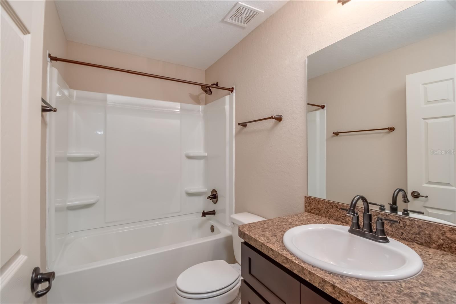 OCALA PARK ESTATE - Residential Lease