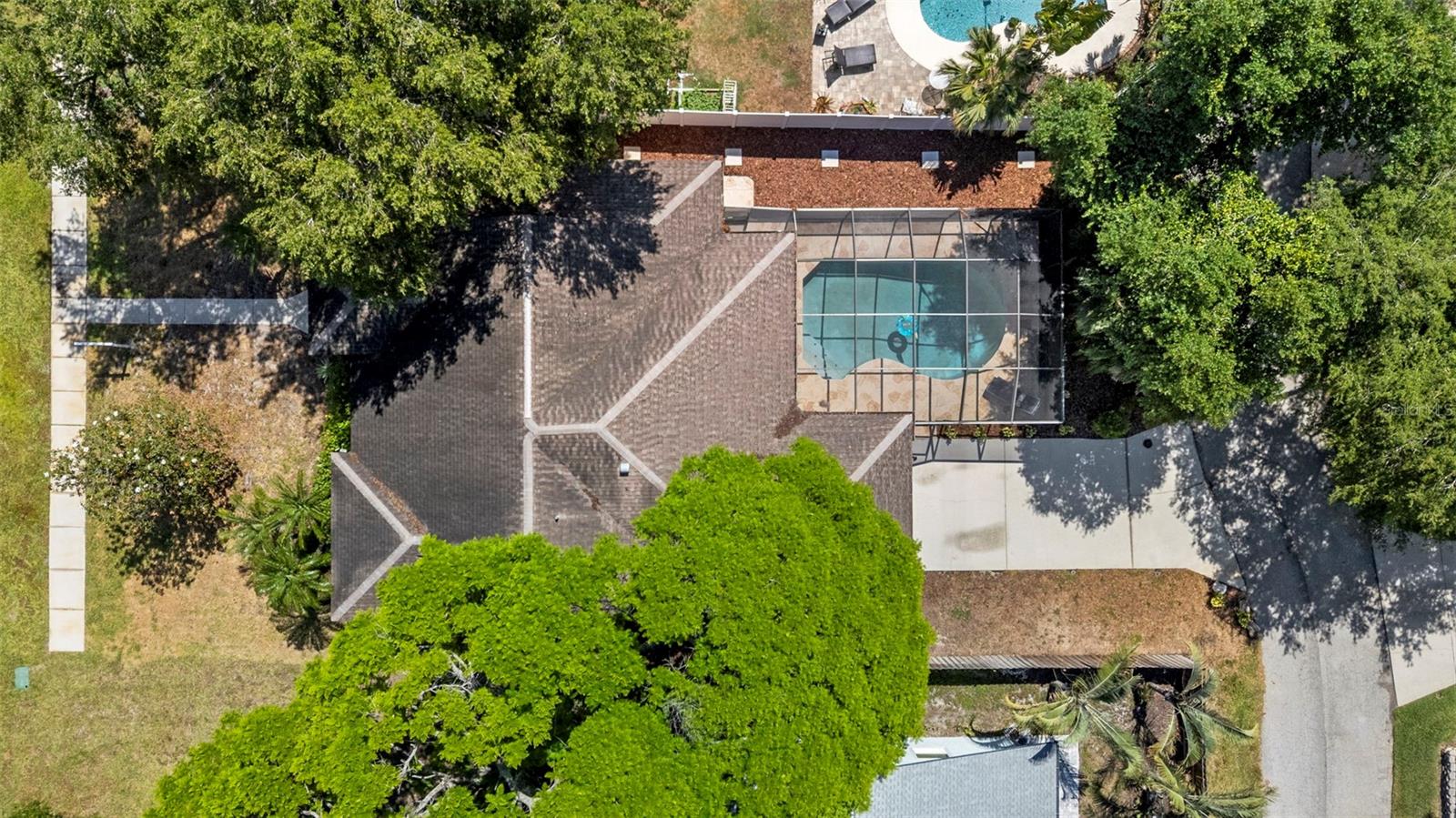 HARCOURT ESTATES - Residential